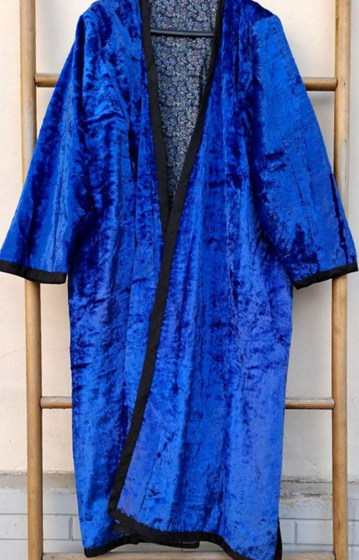 Vintage bahmal silk velvet uzbek chapan,coat, uzbek robe, caftan. Unisex. One size.